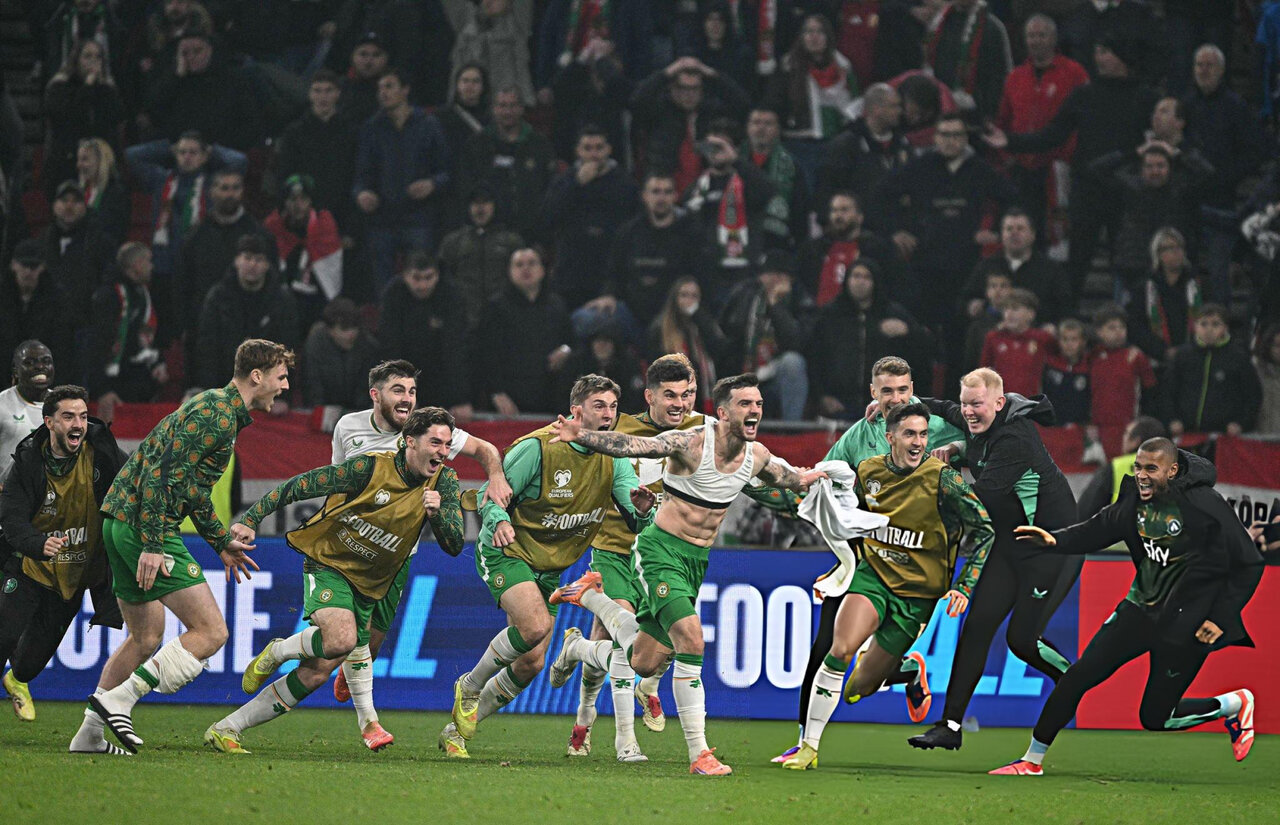 عکس| معجزه بوداپست برای ایرلند؛ این مسابقه فوتبال فراموش نخواهد شد