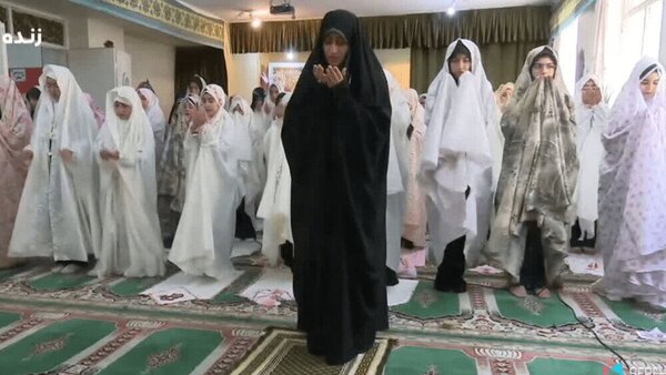 شرط مهم برای امام جماعت زن که کمتر میدانیم شرط مهم برای امام جماعت زن که کمتر میدانیم