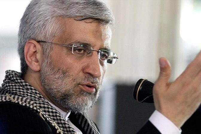 تایید ضدگلوله کردن خودروی سعیدجلیلی توسط روزنامه نزدیک به قالیباف/ هزینه این کار در سال 89 به قیمت الان یک و نیم میلیاردتومان است تایید ضدگلوله کردن خودروی سعیدجلیلی توسط روزنامه نزدیک به قالیباف/ هزینه این کار در سال 89 به قیمت الان یک و نیم میلیاردتومان است