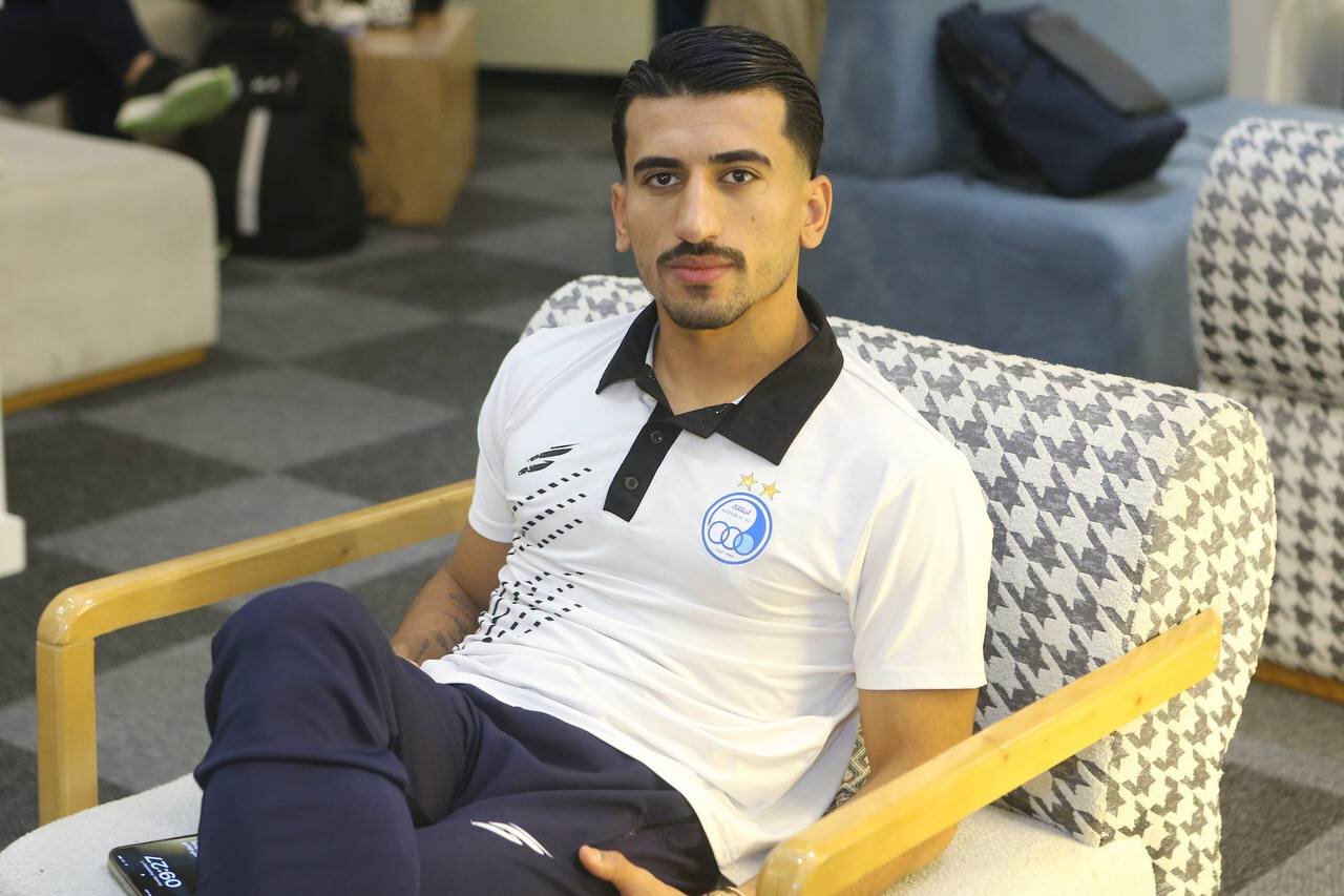 صدای اعتراض کاپیتان استقلال بلند شد؛ هر هفته پنالتی ما را نمیگیرند صدای اعتراض کاپیتان استقلال بلند شد؛ هر هفته پنالتی ما را نمیگیرند