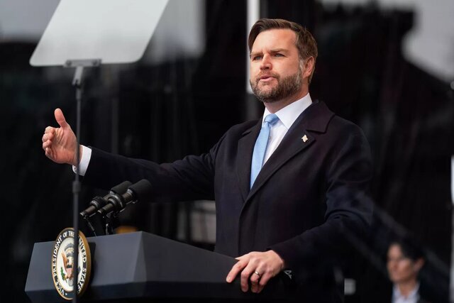 معاون ترامپ: گفت وگوها با ایران در برخی جنبهها به خوبی پیش رفت معاون ترامپ: گفت وگوها با ایران در برخی جنبهها به خوبی پیش رفت