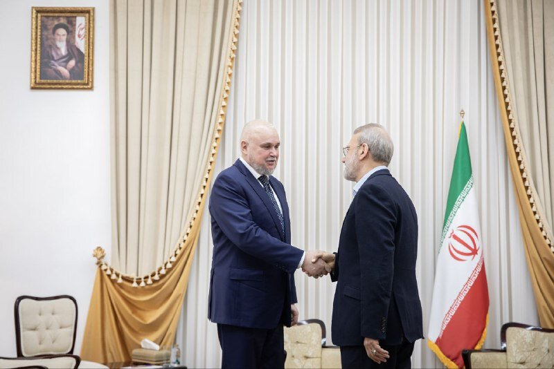 تصاویری از حاشیه دیدار علی لاریجانی با وزیر انرژی روسیه/ سفیر سابق روسیه هم بود + جزئیات تصاویری از حاشیه دیدار علی لاریجانی با وزیر انرژی روسیه/ سفیر سابق روسیه هم بود + جزئیات