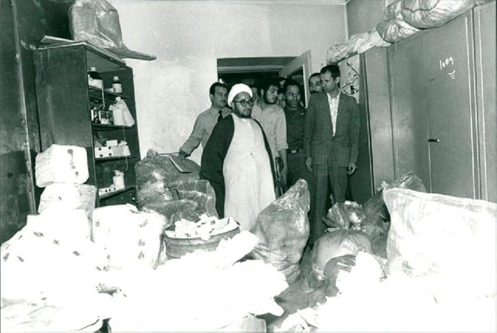 ۲۰ قاچاقچی بزرگ مواد مخدر به حکم خلخالی تیرباران شدند؛ ۳۱ اردیبهشت ۵۹